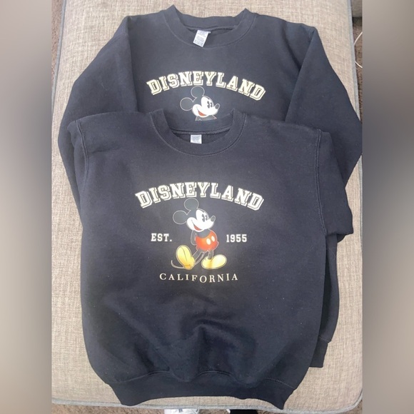 Kids custom made Disneyland sweater - Picture 4 of 4